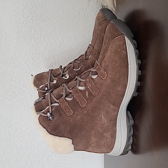 Women's  TIMBERLAND Canard Resort Lined Ankle Boot - Picture 1 of 12